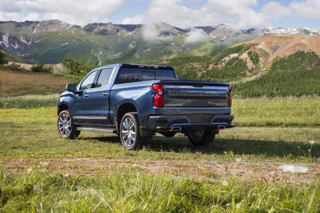 2022 Chevrolet Silverado 1500 High Country